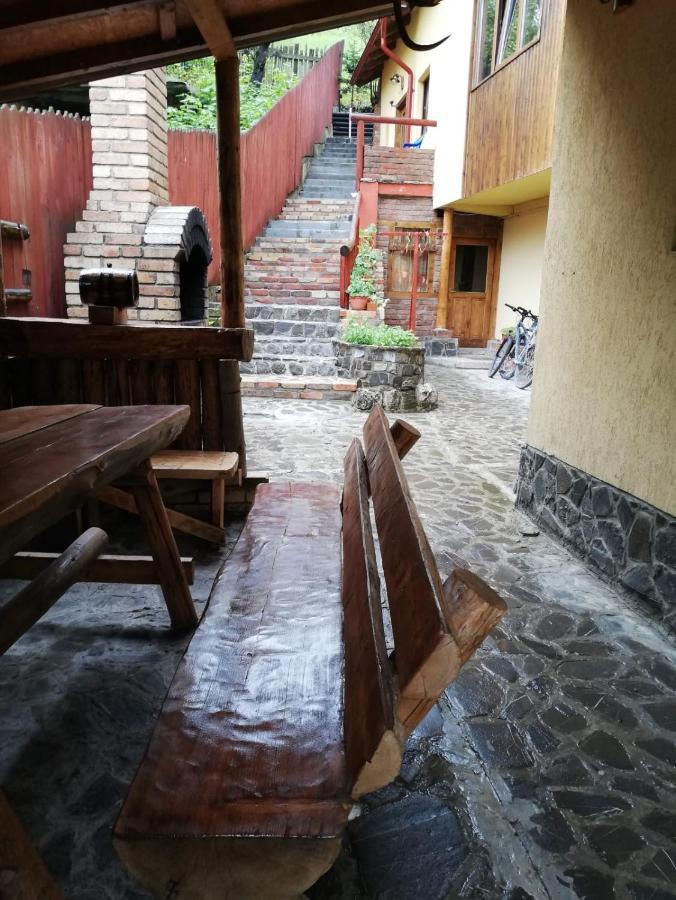 La Gabi Otel Azuga Dış mekan fotoğraf