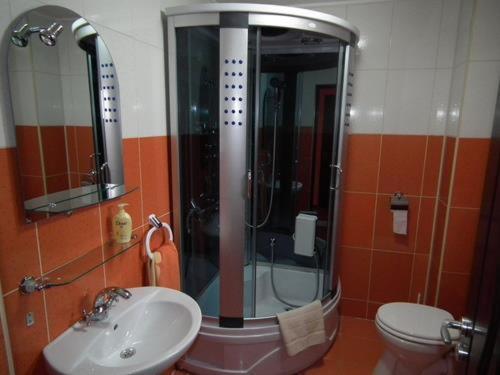 La Gabi Otel Azuga Dış mekan fotoğraf